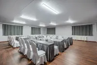 Gongzhuling Huayi Hotel - Bãi đậu xe