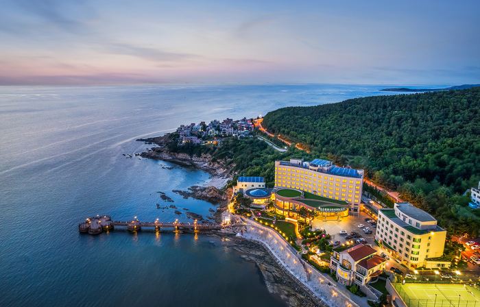 Golden Bay Hotel