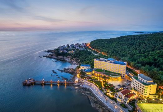 Golden Bay Hotel 오션뷰