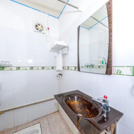 Huizhou Luofushan Lihe Ecological Park Hot Spring Homestay