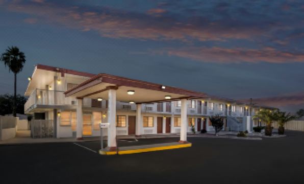 Red Roof Inn Tucson - Vail