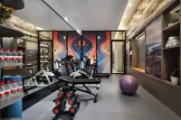 Ease Hotel · Zhi (Yichang Three Gorges Visitor Center Binjiang Wanda) - Gym
