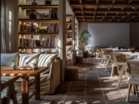 Yuanli Homestay (Xi'an Bell and Drum Tower Beilin Museum)