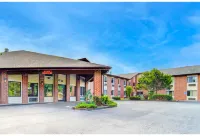 Capital O Amerihost Inn and Suites Fulton Hwy 54 MO