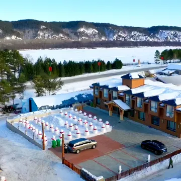 mohe beiji lin yun shan shui jiu dian