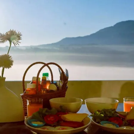 Carino Khao Kho