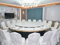 Weihongxing Hotel (Xinhong Square Branch, Yuanzhou Town, Boluo County, Huizhou) فنادق في بُوى لوى