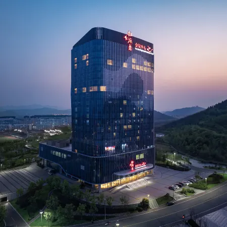 Hongqiqu Conference Center Hotel