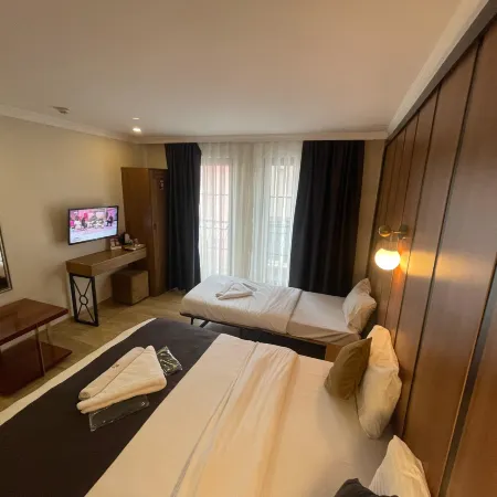 Nupera Hotel Отели рядом с достопримечательностью «Стадион «Водафон Парк»»