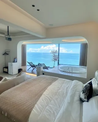 Banlv Scenic Resort Apartment (Wuchuan Loong Bay Desas Water World)