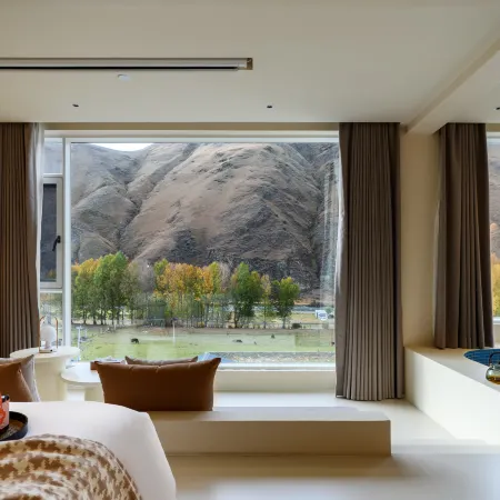 Tibetan heart and view resort private soup light luxury hotel