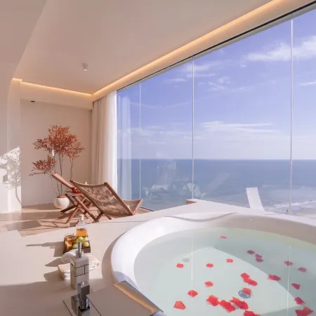 Baisite Van Gogh Sea Resort Meisu Hotel (Shanwei Poly Jinxuanwan Branch)