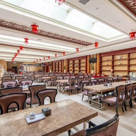 Chong Ning Castle Hotel