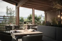 Presulis Hideaway Apartments & Restaurant