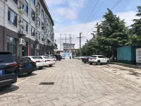 Moshang Qingya Hotel (Wuan Building Materials Market Cishan Street Branch) - parking