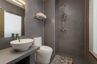 Youduoduo Hotel (North Gate of Colorful Danxia Scenic Area)