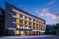 Mount Siguniang · Riverside Mountain Residence Hotel (Changping Valley Scenic Area) - Cho phép mang theo thú cưng