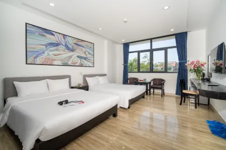 La Maison Danang Beach Hotel