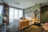 Van der Valk Hotel Emmen Отели в г. 