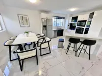 Surfers Paradise Center · Ocean View Vacation Apartment | 2 Bedrooms 2 Bathrooms - Apartments