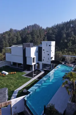 WAAALI She Village Resort Hotel - Design Hotels