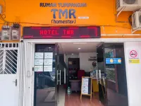 Hotel Traveler's Majestic Retreat, Located in the Heart of Melaka - 홈스테이