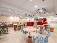 LILYBETH HOTEL PRATUNAM Hotel dekat Dermaga Witthayu