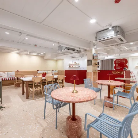 LILYBETH HOTEL PRATUNAM