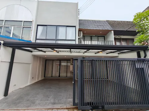 Ekkamai 5BR Town house | Private Onsen | Bangkok VVBKK35 - 방갈로
