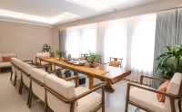 Interstate Honghu Hotel - Gym