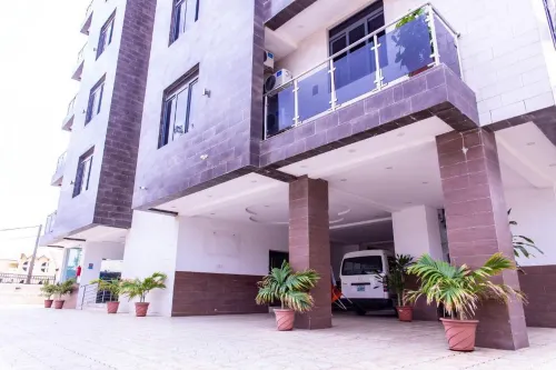 De Grandeur Tower Apartment - 4-Star