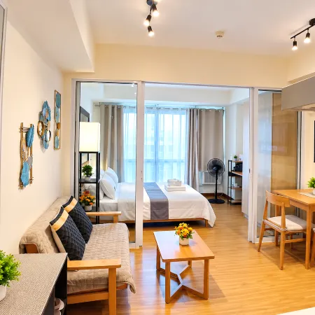 1BR Condotel in Azure Urban resort Near Naia #BH5