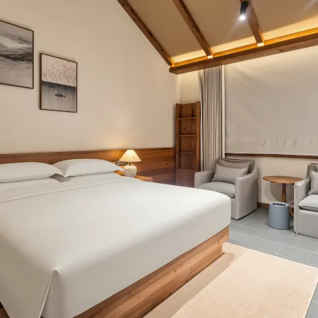 Floral Lux · Shenxiangdu Homestay (Bohai Millennium Fishing Village)