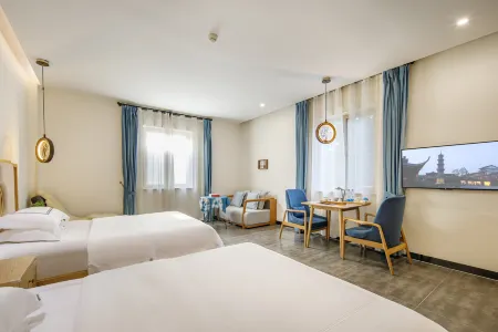 Qingcheng Mountain Street ancient town Joy Hotel. Time Flowers. Scenic Center Pedestrian Street Shop