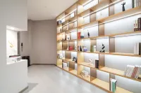 Sherdon Hotel (Jinyunding Lake)