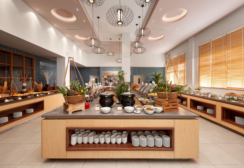 2. 더 펄 호이안..