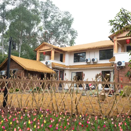 Zigong Mingmen Inn (Guanyin Lake Scenic Area)