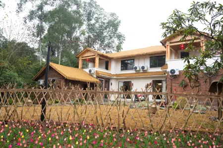 Zigong Mingmen Inn (Guanyin Lake Scenic Area)