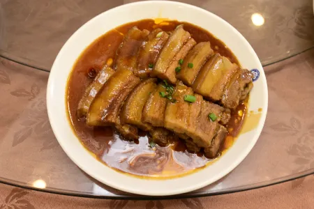 Guangmingding Hotel Отели рядом с достопримечательностью «Yuping Sceneic Area»