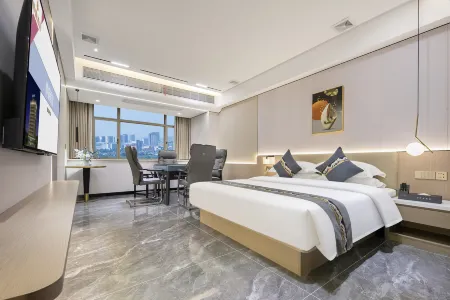 Bosheng Hotel (Puning International Commodity City Puning Station)