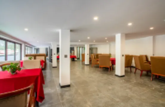 Tea Horse Ancient Road Hotel (Jiuzhaigou Visitor Center)