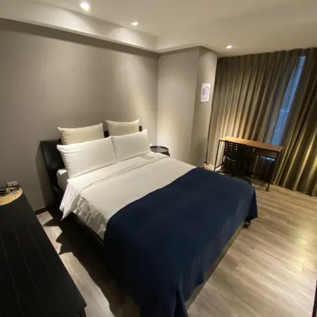 Yomi Hotel Отели рядом с достопримечательностью «Храм Hsing Tien»