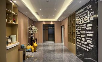 Magnotel Hotel (Qingdao Olympic Sailing Center Xiaomaidao Park)