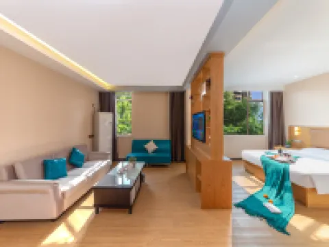 GreenTree Inn(Huangshi North Station Huahu Daquan Road) Hotels in Huangshi