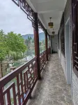 Old Local Inn - Beach