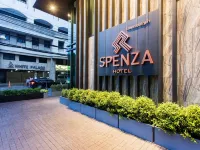 سبينزا هوتل Hotels near براتونام