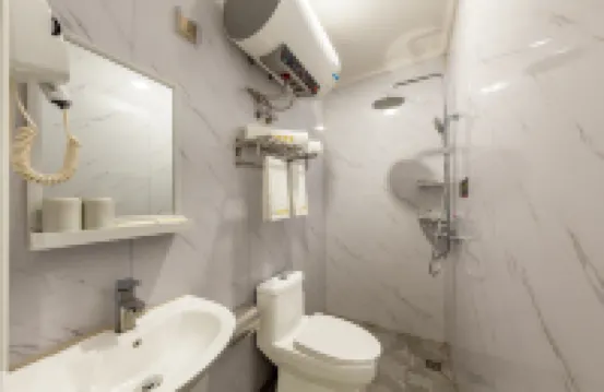 Longshu Hotel (Taiyuan Wusu International Airport South Railway Station) Hotels near Taiyuannan Railway Station