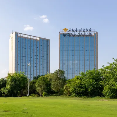 Empark Grand Hotel Hotels near Jiangbian Night Market