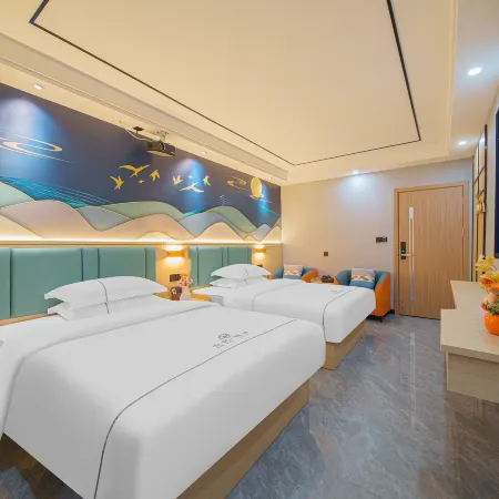 Yunkai Holiday Hotel (PuNing Fashion Clothing Wholesale Market & WanTaiHui Shopping Mall)