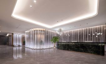 Mercure Tianhai Baitang Lakeside Hotel (Jiujiang Balihu City Government Branch)